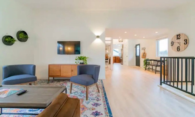 Cedar Falls House | A Gorgeous Riverfront Renovation Minutes From Downtown Cedar Falls