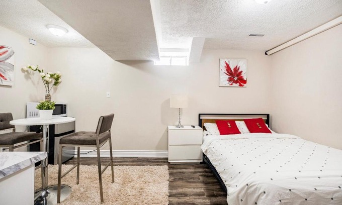 Brampton West House | A gorgeous room with Kitchen and private washroom, close to YYZ Airport