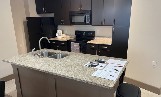 Mason Apartment | A Great hotel alternative! Everything you need, show up. Unpack!