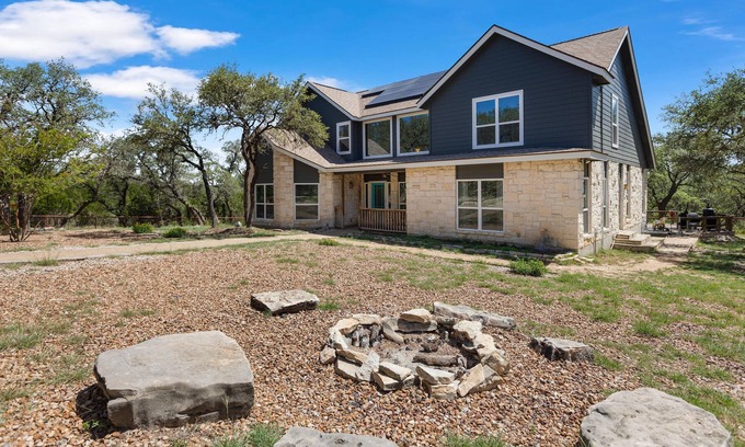 Helotes Other | A Hidden Piece of the Country Life
