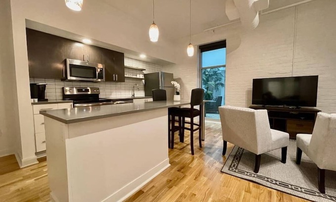 Old Market Apartment | A historic 700 square foot Atrium loft in the heart of the Old Market