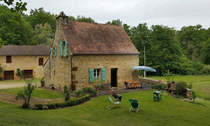 La Masse House | A l'orée du bois, gite in Cazals, Lot, 4 km from the Dordogne.