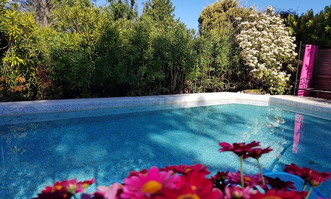 Aix-en-Provence Bed & Breakfast | A l'Orée du Pin Chambres d'Hôtes