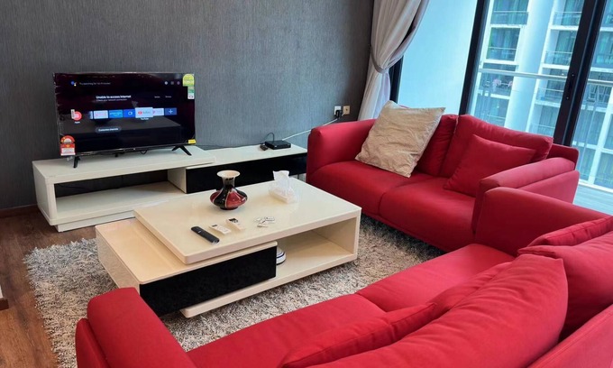 Kuching Apartment | A Largest Shopping Mall in Downstair