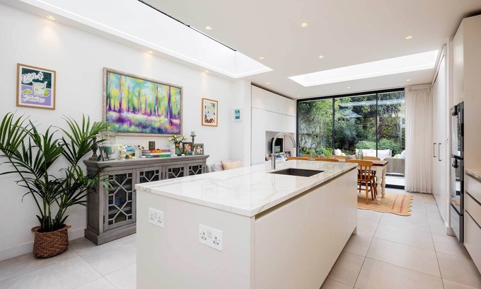 Wandsworth House | A Leafy Retreat, by Veeve