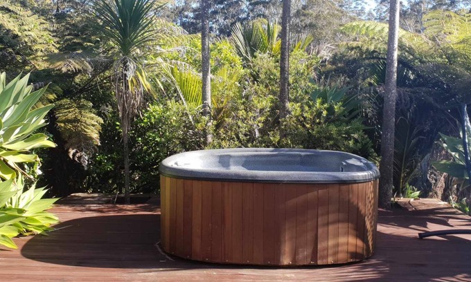 Waipapa Bed & Breakfast | A lovely large home situated in a slice of Paradise!