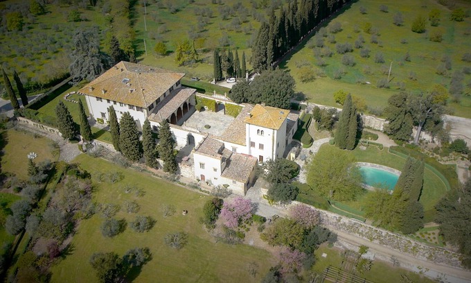 Impruneta House | A LUXURY VILLA ON THE HILLS OF FLORENCE