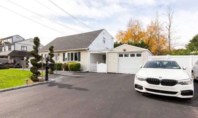 Deer Park House | A Modern Getaway Perfect for Families & Business