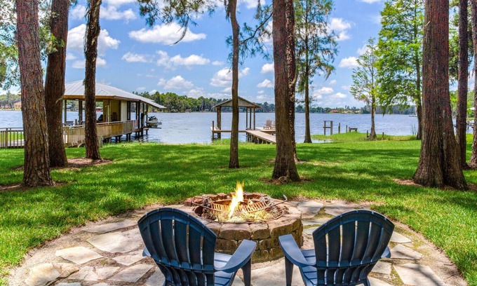Odessa House | A perfect Lake House get away
