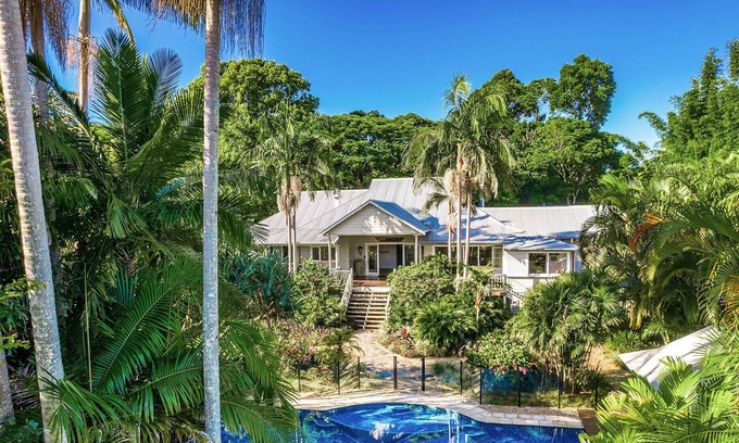 Federal House | A PERFECT STAY - Bougainvillea House