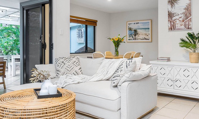 Suffolk Park House | A PERFECT STAY - Tallow Creek House