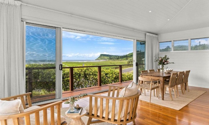 North Creek House | A Perfect Stay - The Beach House