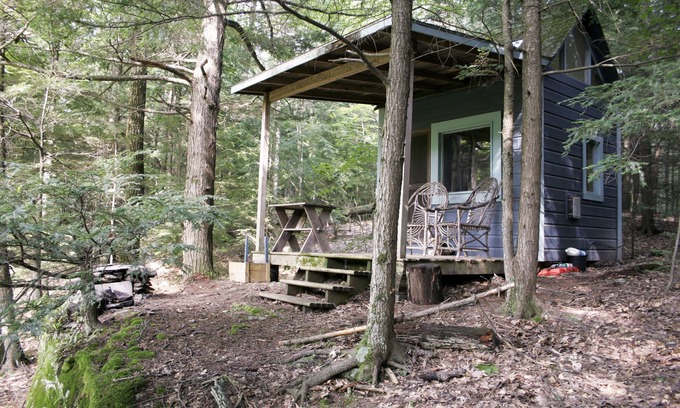 Woodstock Cabin | 'A Place in the Woods' - Cabin on Chloe's Lake on 23 acres near Woodstock, NY