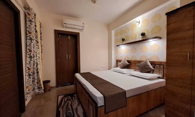 Jaipur Apartment | A Premium Family Homestay 20mins to city centre,10mins to Delhi-Jodhpur highway.
