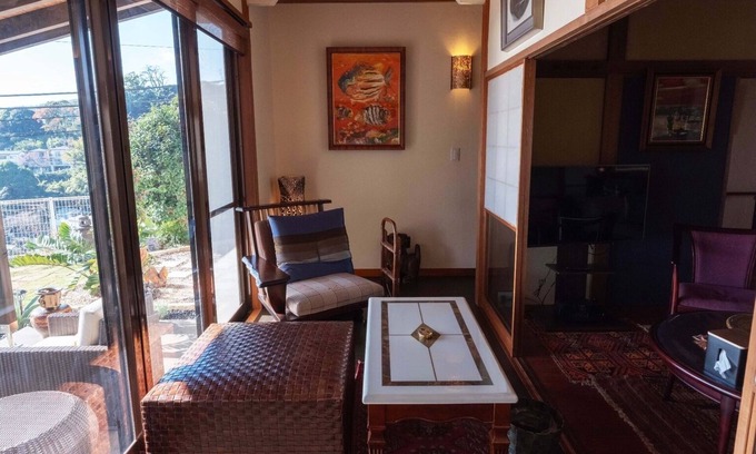 Atami House | A private villa built on a hill overlooking Atami/Atami Shizuoka