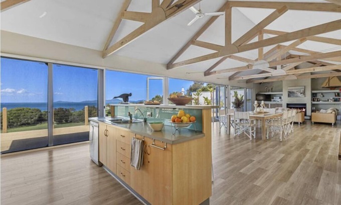 Yanakie House | A Promontory View