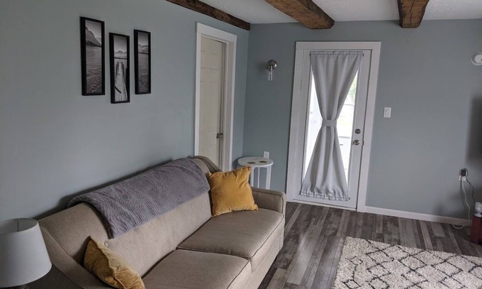 Hammondsport House | A quaint stay in wine country!