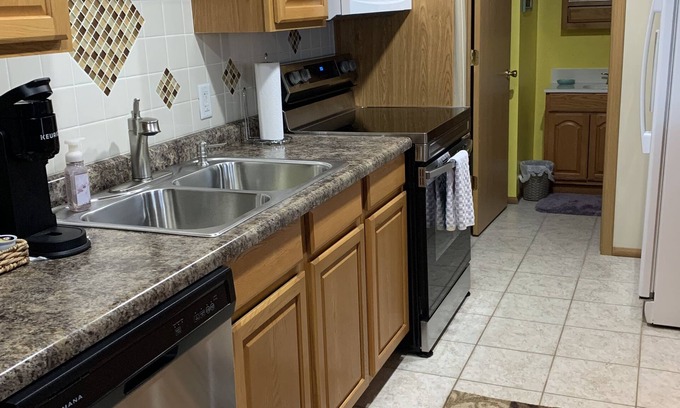 Kearney House | A quiet, relaxing country stay close to Kearney's amenities!