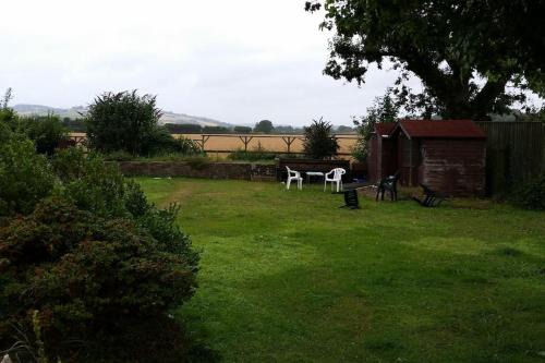 Rewe Apartment | A quiet self-contained flat close to Exeter.