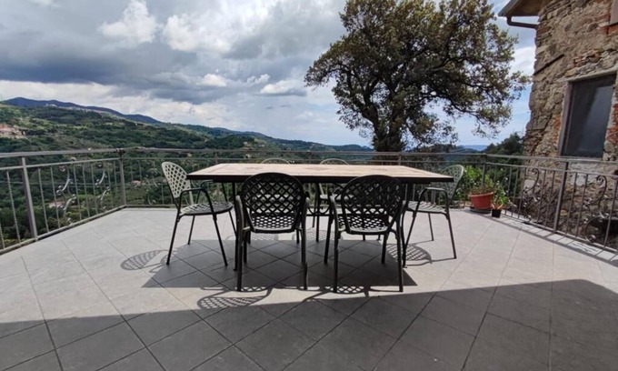 Fosdinovo House | A relaxing stay in the vicinity of Sarzana, Lerici, Portovenere and 5 terre