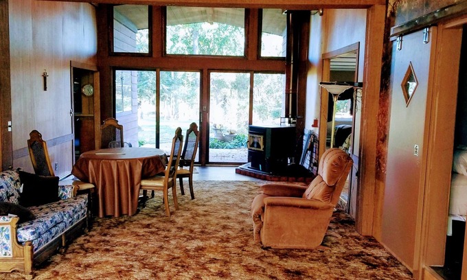 McLeod Cabin | A roomy ,but cozy lodge on 10 acres with trees,private location
