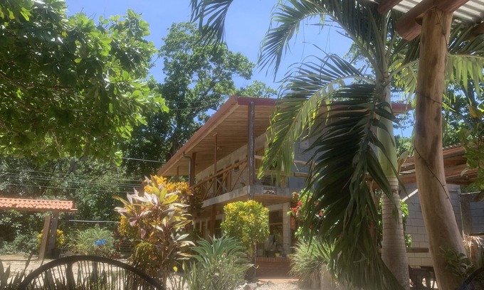 Marbella Cabin | A rustic lodge surrounded by gardens, in a jungle setting - double Room 1