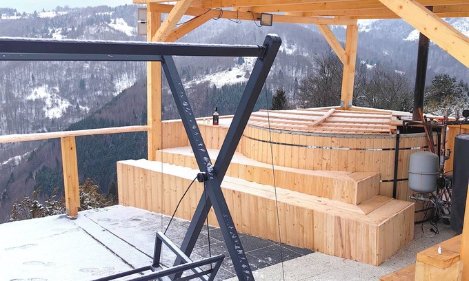 Lupsa House | A special place to retreat and detox daily activities