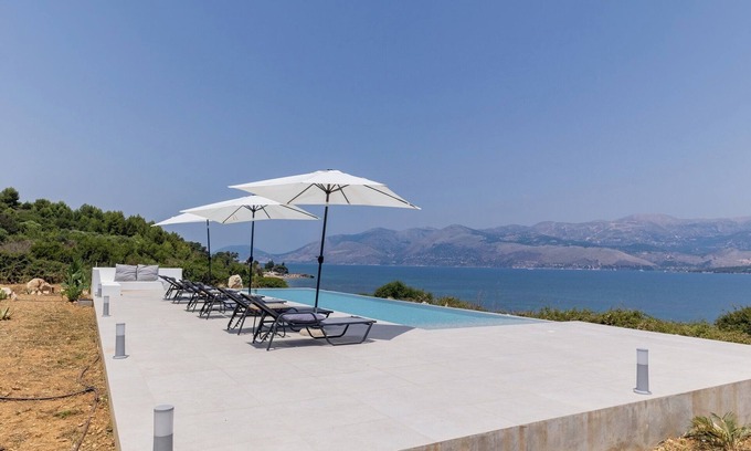 Kefalonia Villa | A Spectacular 4 Bedroom Property With Direct Beach Access