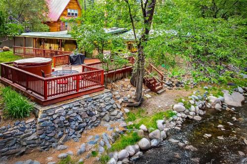 Ruidoso House | A Stone`s Thoreau