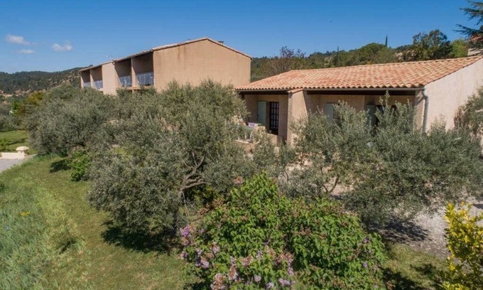 Greoux-les-Bains Apartment | (A) Studio T1 spacious, quiet, sun, parking
