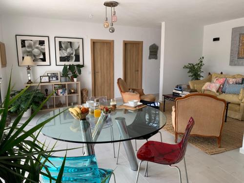 Lagoa e Carvoeiro Apartment | A Tranquil Garden Apartment, Carvoeiro - Benagil