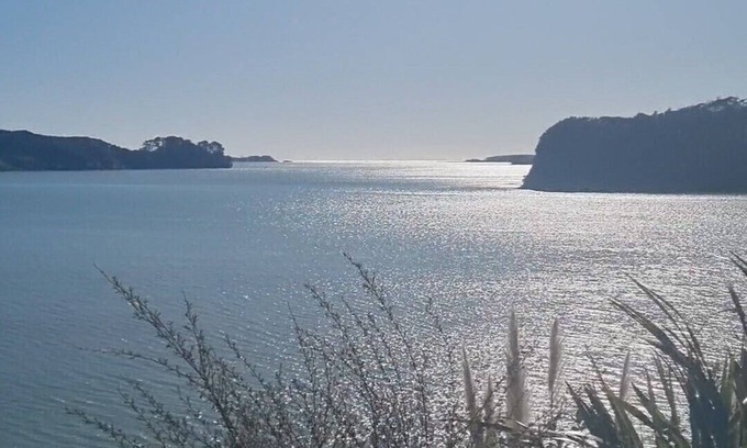 Taharoa House | A view you'll fall in love with