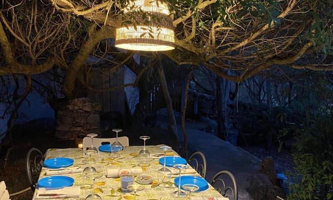 Santa Teresa di Gallura House | A villa with garden for 4 People