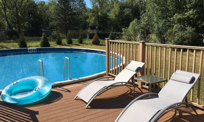 Sawyer House | A Warren Dunes Retreat- Pool, Hot Tub, PET FRIENDLY, firepit, Pergola, more !