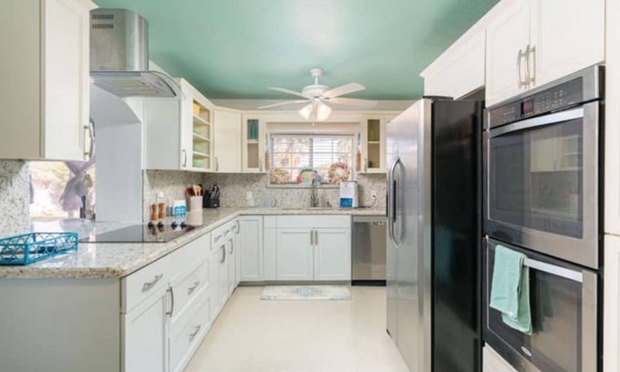 Los Fresnos House | A Waterfront Home with great freshwater fishing!