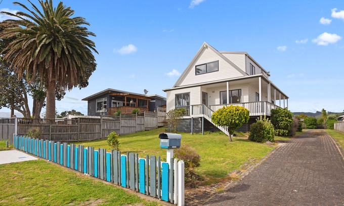 Waihi Beach House | A Wave From It All - Waihi Beach Holiday Home
