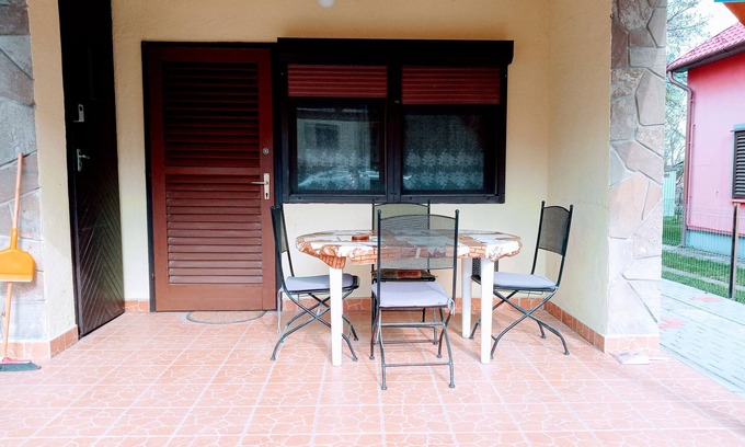 Fonyod House | A Whole Holiday House With a Garden in Fonyód for 2-10 Persons