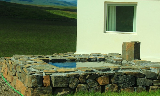 Varmahlid House | A wonderful small and cosy house with a private natural hot tub, fantastic views