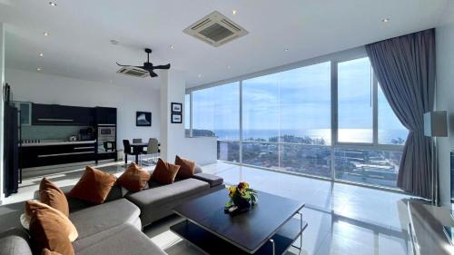 Karon Apartment | A2-stunning Seaview 4brs3baths Duplex karon City