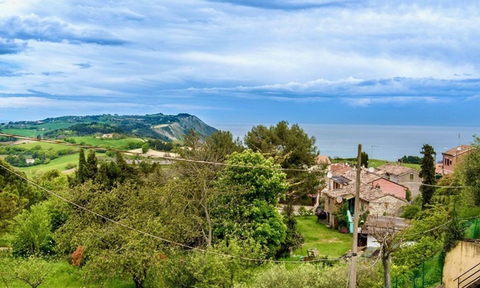 Poggio Apartment | A27 - Poggio, four-room apartment with sea view on ​Portonovo Bay
