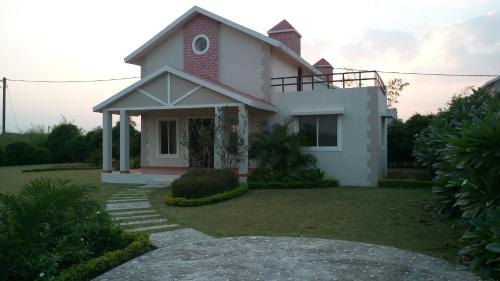 Bhopal Ski Chalet | Aakriti NS71