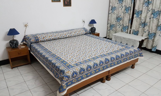 Patel Nagar Bed & Breakfast | Aananda Bed and Breakfast, East Patel Nagar New Delhi, is centrally located