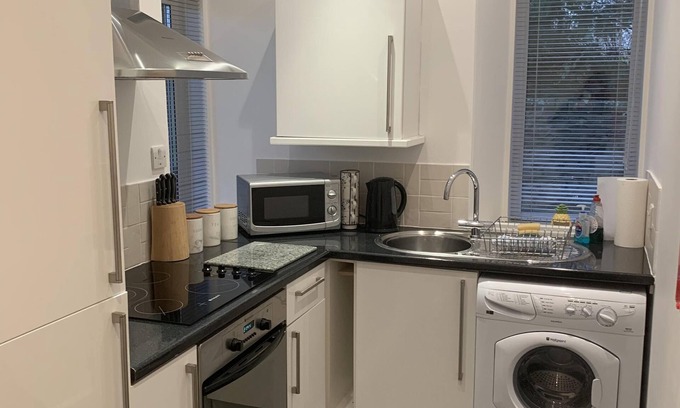 Central Aberdeen Apartment | Aberdeen Serviced Apartments - The Lodge