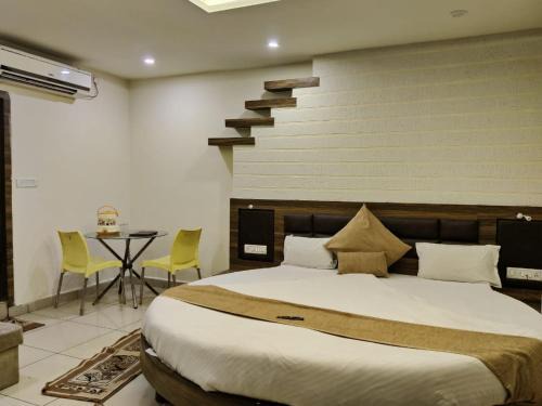 Pachmarhi Hotel | Abhilasha hotel pachmarhi`