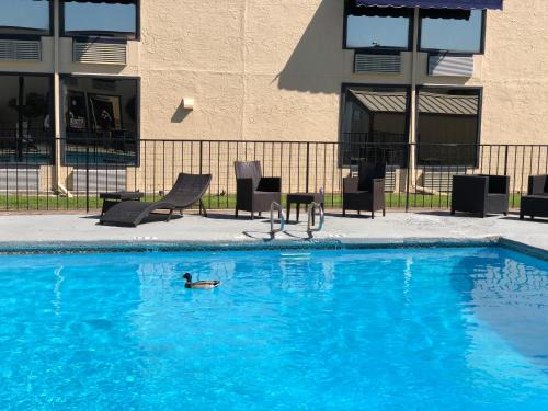 Abilene Hotel | Abilene Whitten Inn
