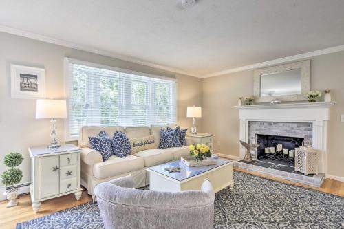 South Chatham House | about 4 Mi to Dtwn Chatham Home with Fire Pit