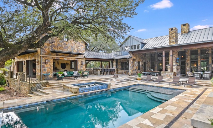 Dripping Springs House | Above Austin Freestone Ranch I Pool&Spa I Working Ranch I Pets
