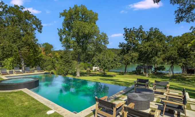 Cypress Banks House | Above Sapphire | LakefrontI Casita | Pool&Spa ILake Beach IDock
