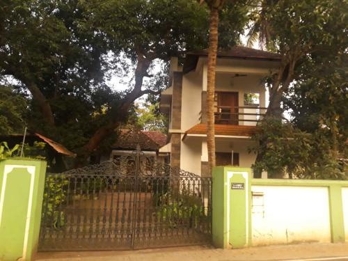 Sea View Ward House | ABRU'S Holidays International Travelers