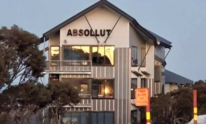 Hotham Heights Apartment | Absollut 9 - Central location